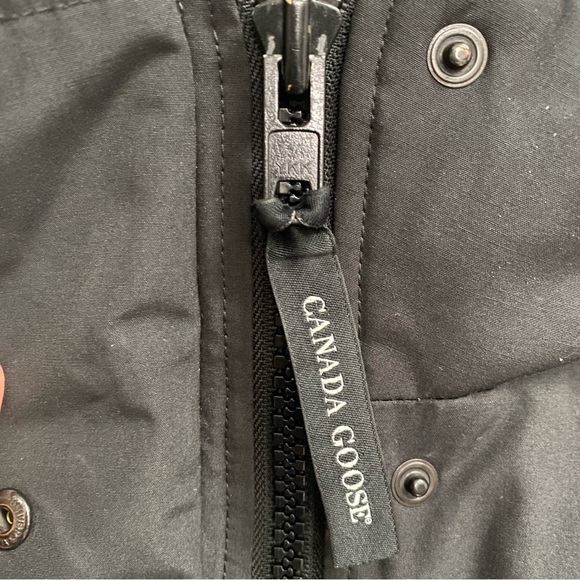Canada Goose Kinley Parka - Picture 8 of 16
